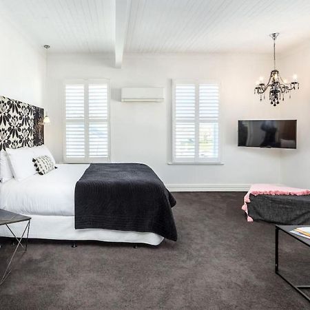 Altitude Studio Apartment Martinborough Eksteriør billede